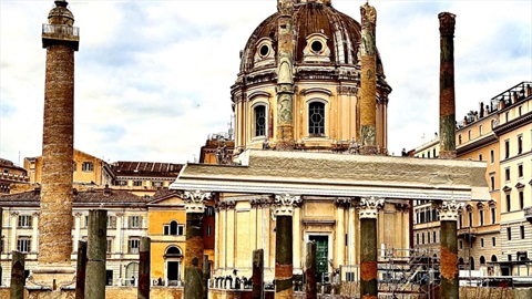 L'anastilosi alla Basilica Ulpia e lo strano imbarazzo di La Repubblica