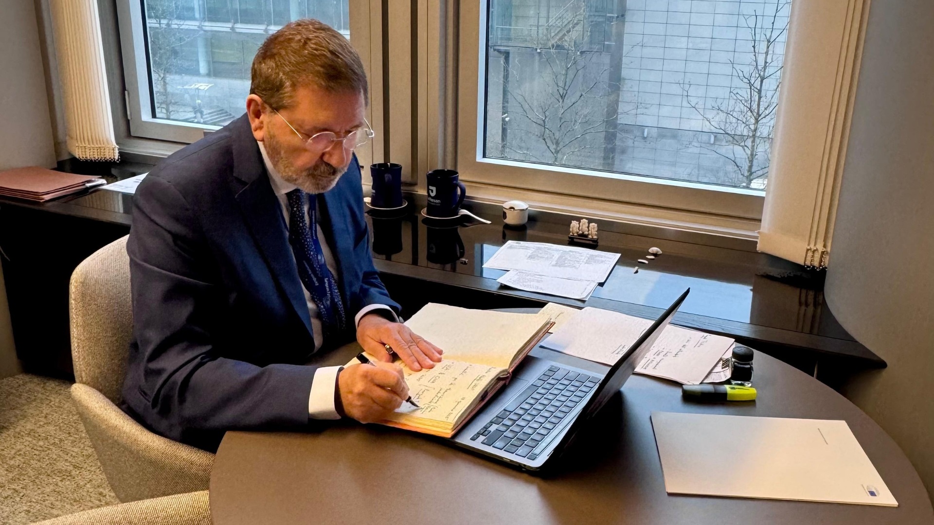 Proposta congiunta per una politica automobilistica europea rinnovata