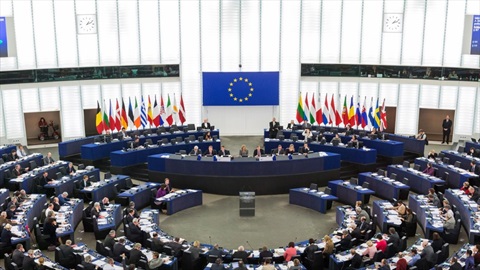 Bocciata l'arroganza di Von der Leyen. Riaffermata la centralità democratica del Parlamento Europeo