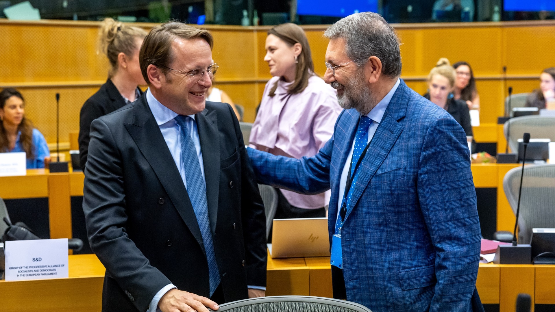 Un anno e mezzo di Sant, la commissione permanente di salute pubblica dell'Ue