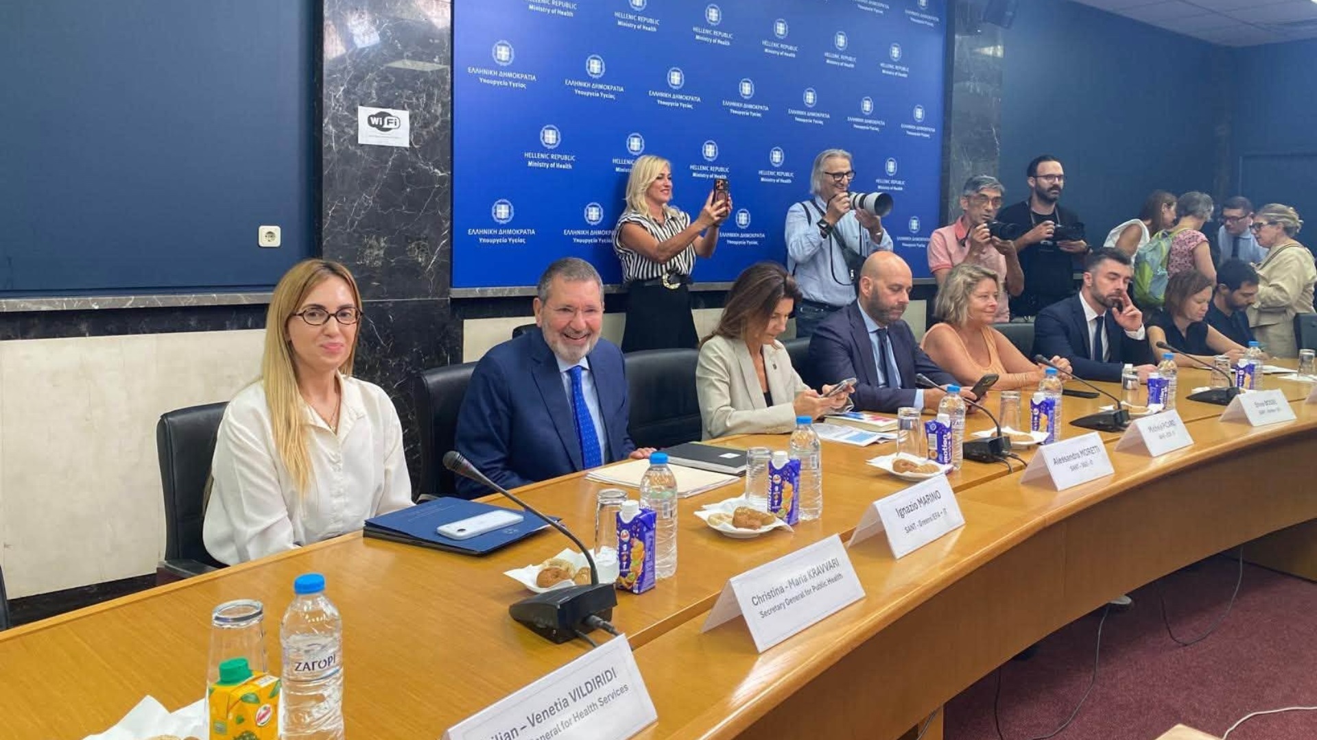Missione in Grecia: costruire l’autonomia sanitaria europea